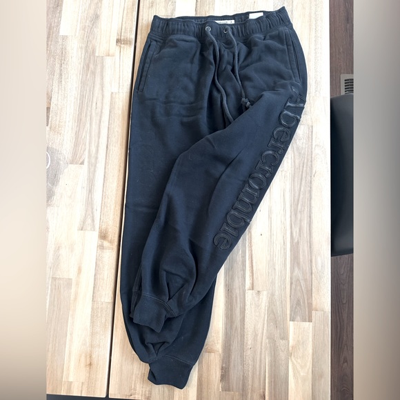 Abercrombie & Fitch Sweatpants - Picture 1 of 3